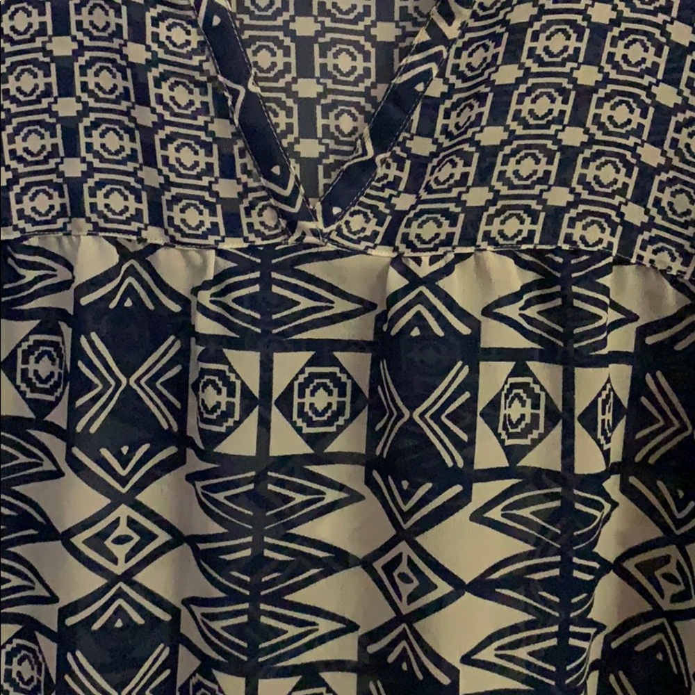 Printed blouse! - Picture 2 of 4